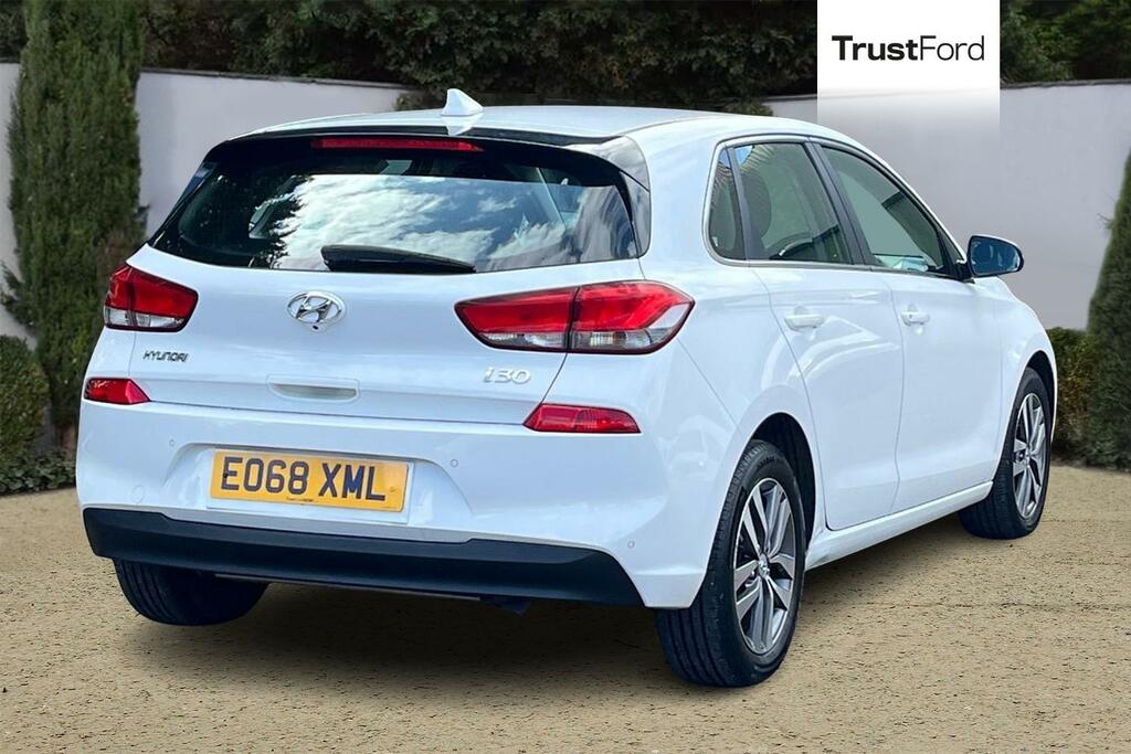 Hyundai I30 Se White #4