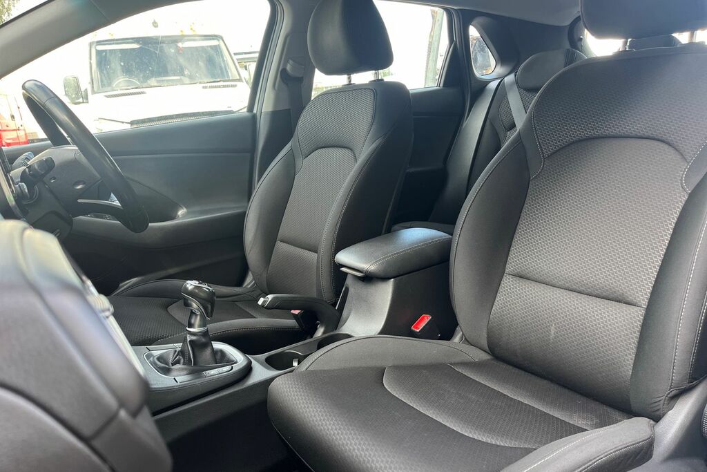 Hyundai I30 Estate 1.4T Gdi Se Nav Dct Silver #19