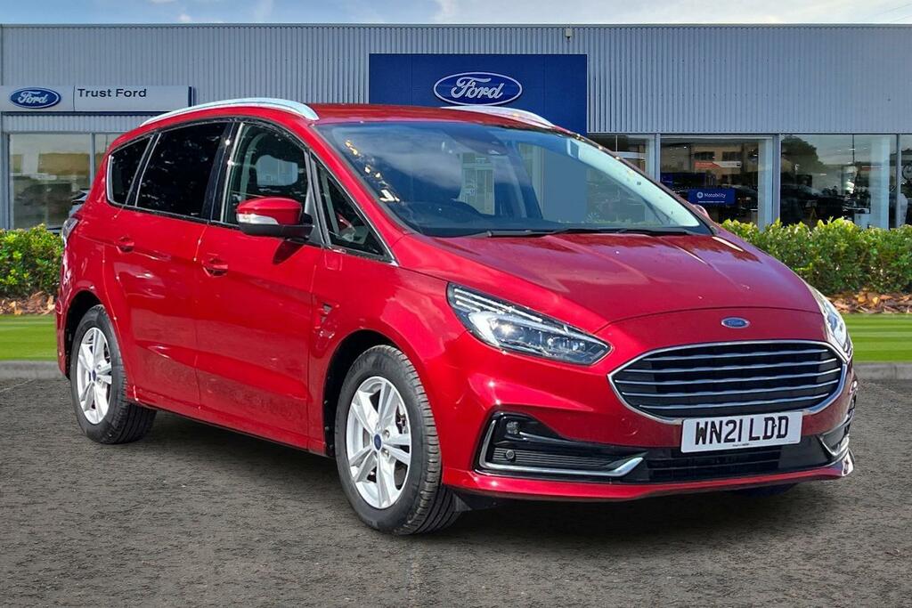Ford S-Max Titanium Red