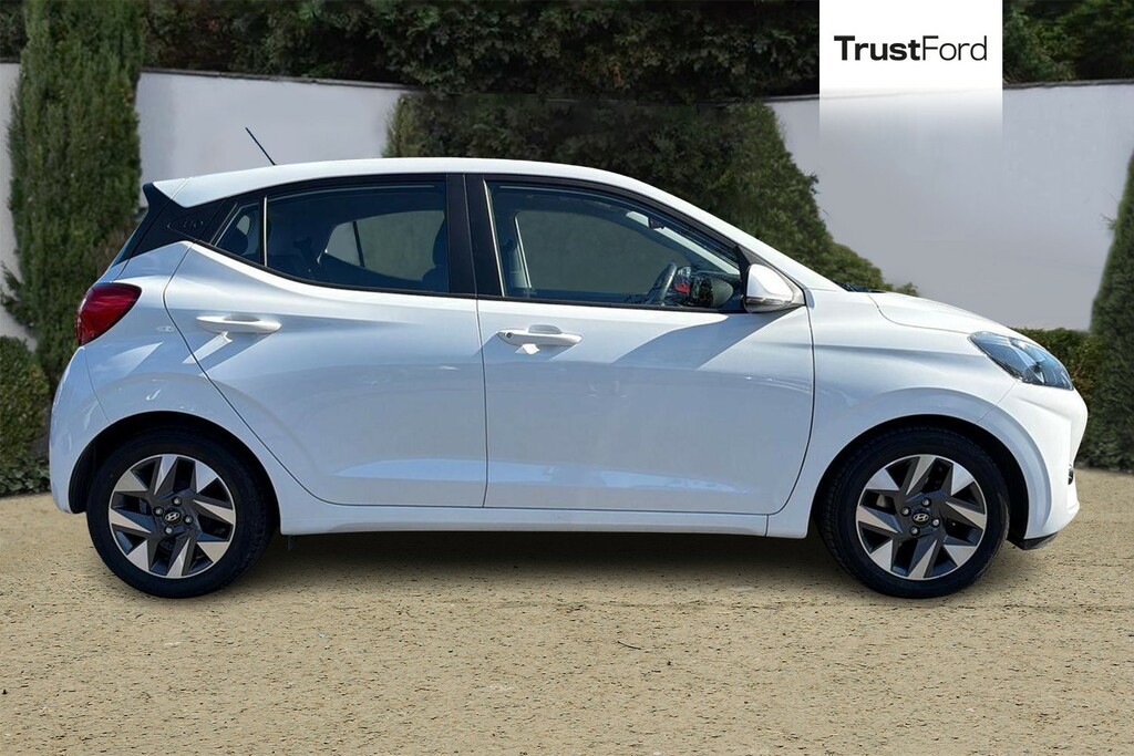 Hyundai I10 Advance White #3
