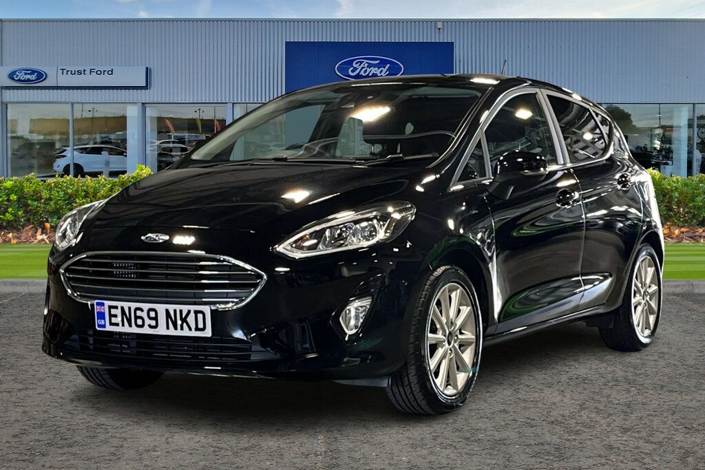 Ford Fiesta Titanium Black #5
