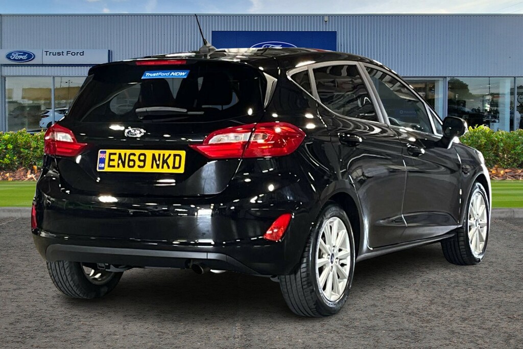 Ford Fiesta Titanium Black #4