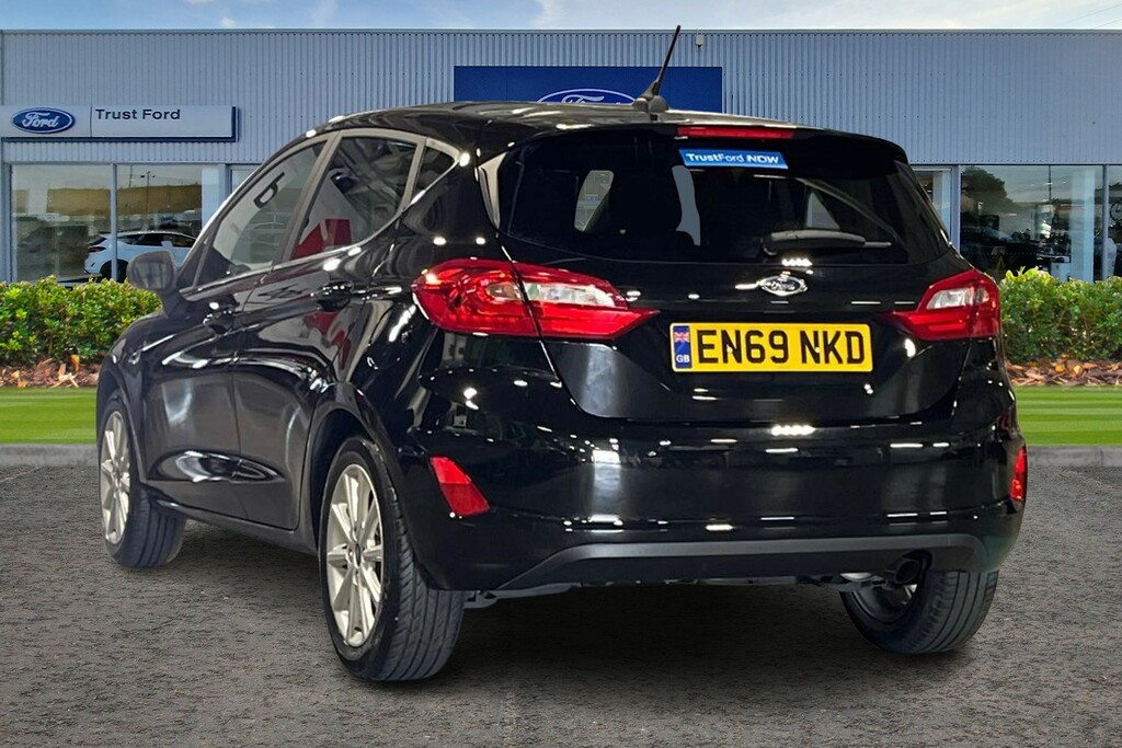 Ford Fiesta Titanium Black #2