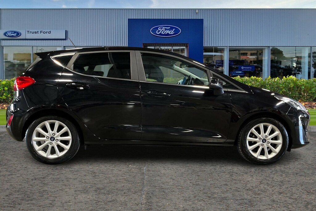 Ford Fiesta Titanium Black #3