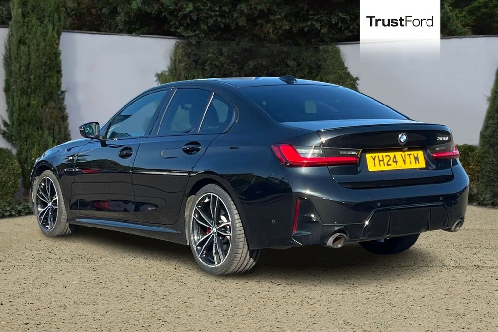 BMW 3 Series M Sport Black #2
