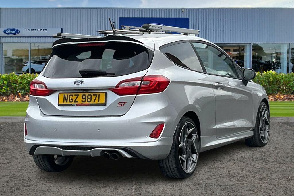 Ford Fiesta St-3 Silver #4