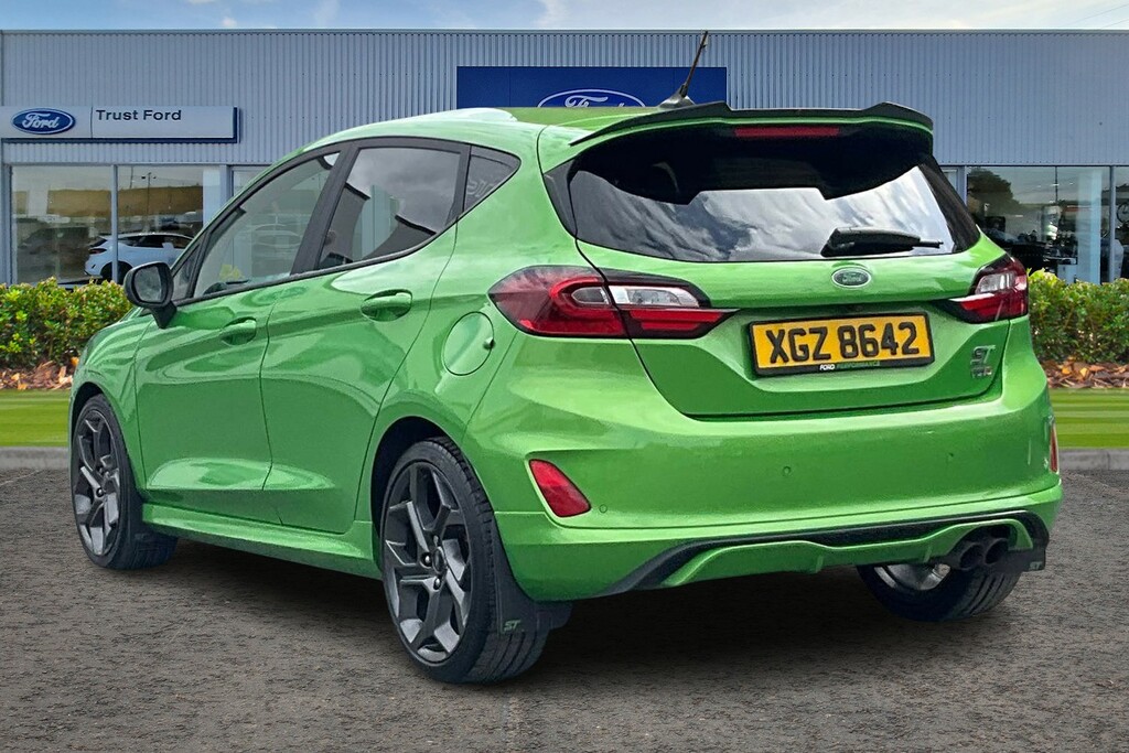 Ford Fiesta 1.5T Ecoboost St-3 Hatchback Eur Green #2