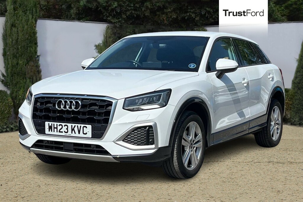 Audi Q2 Sport White #5