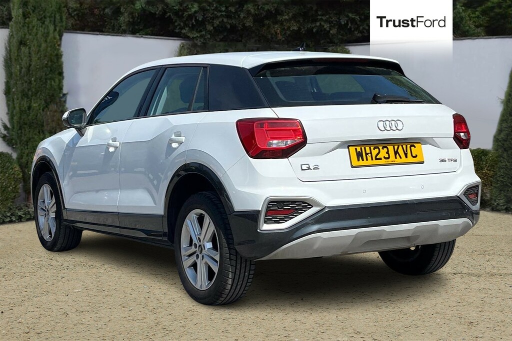Audi Q2 Sport White #2
