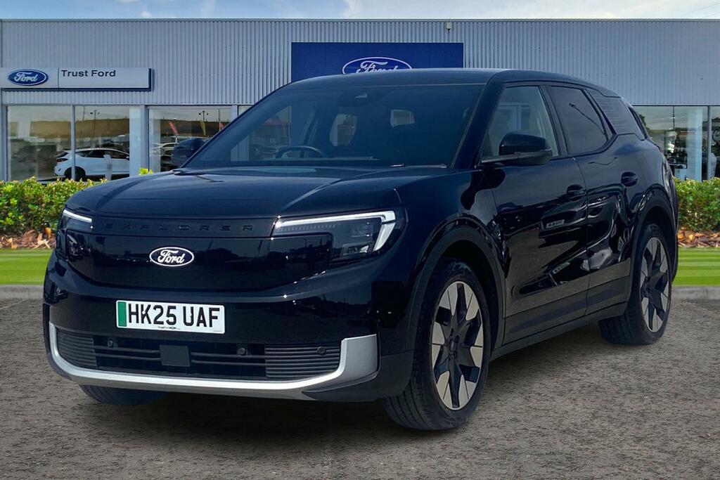 Ford Explorer Premium Black #5