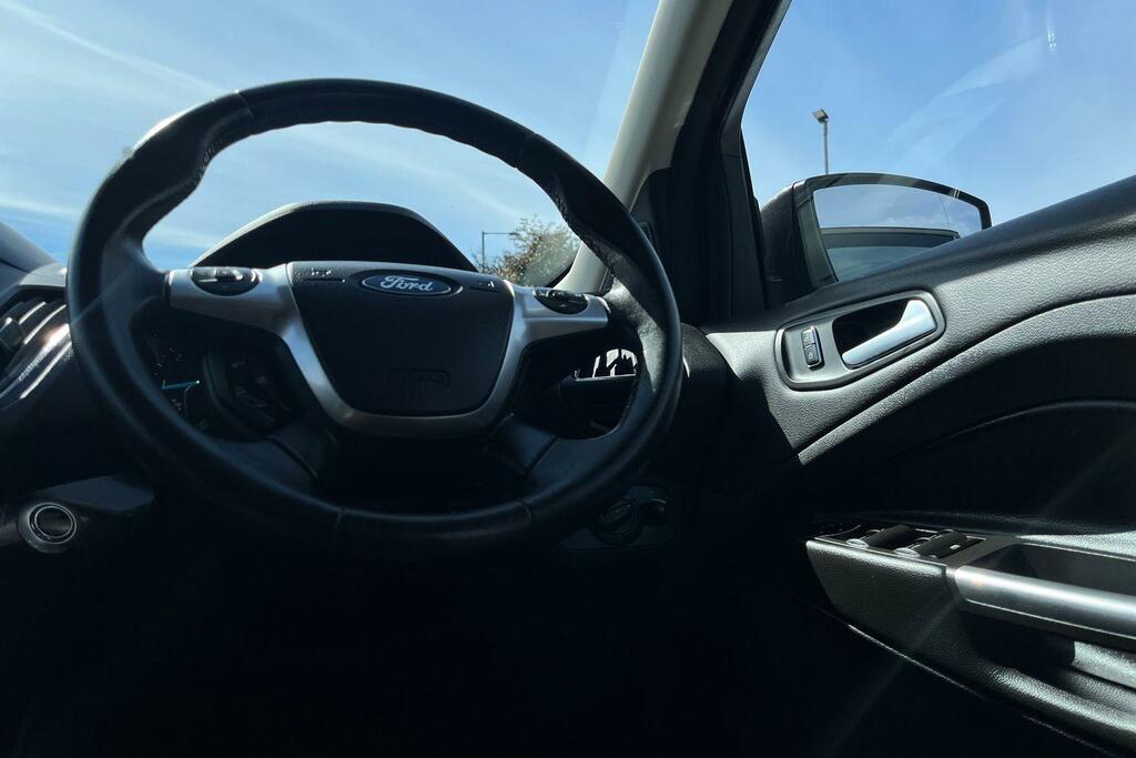 Ford Kuga 2.0 Tdci Zetec Suv 2Wd Euro 6 S Grey #12
