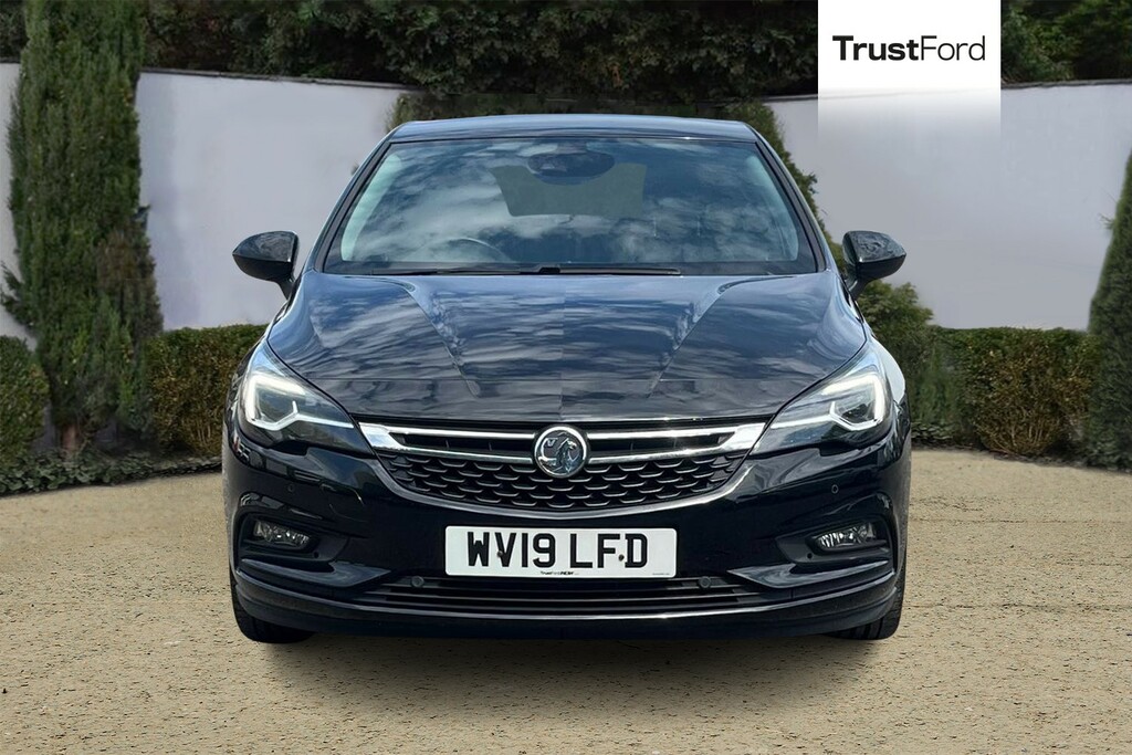 Vauxhall Astra Ultimate Black #6