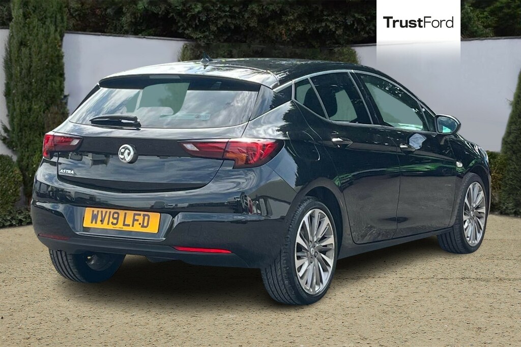 Vauxhall Astra Ultimate Black #4