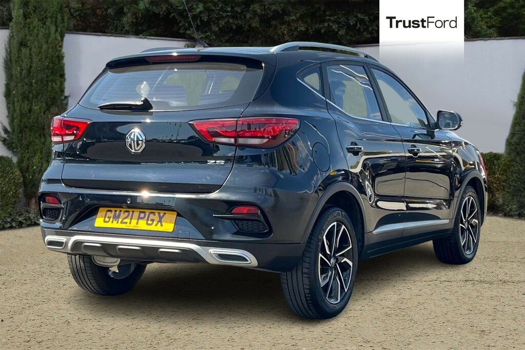 MG ZS Exclusive Black #4
