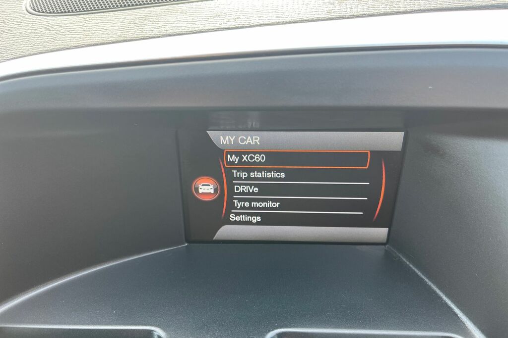 Volvo XC60 2.4 D5 Se Lux Nav Geartronic Awd Euro 5 Blue #32