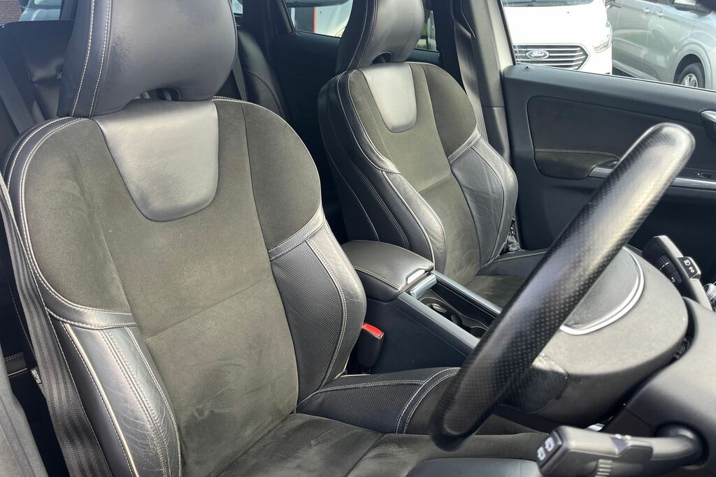 Volvo XC60 2.4 D5 Se Lux Nav Geartronic Awd Euro 5 Blue #17