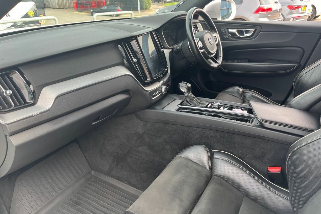 Volvo XC60 2.0 T5 Awd 250Bhp Inscription Estate Red #18