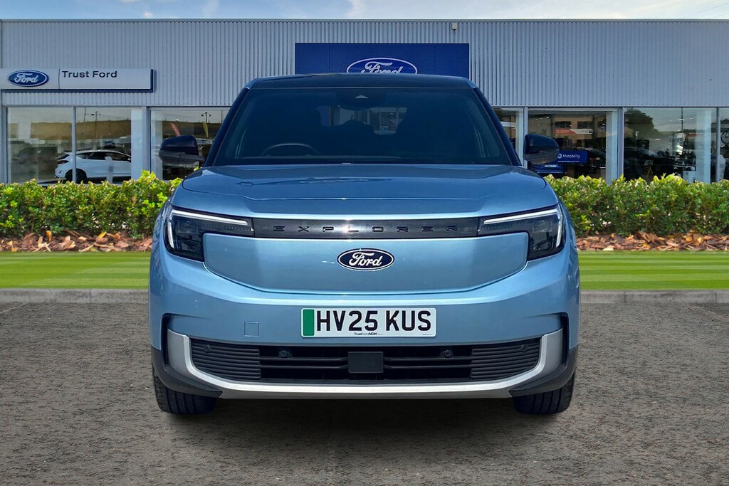 Ford Explorer Premium Blue #6
