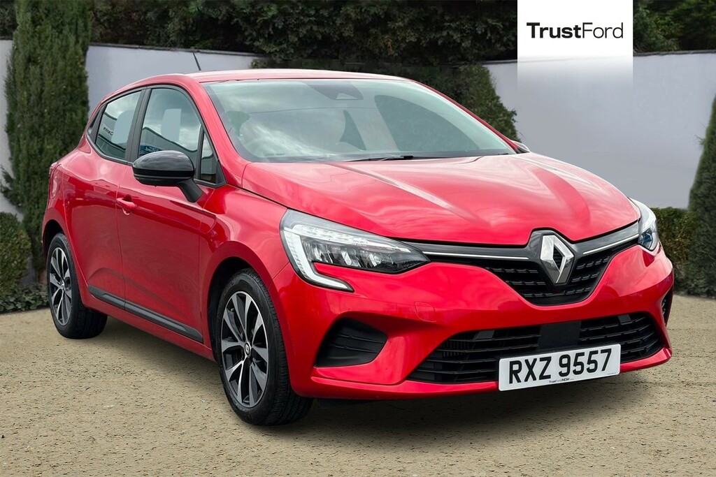 Renault Clio Evolution Red