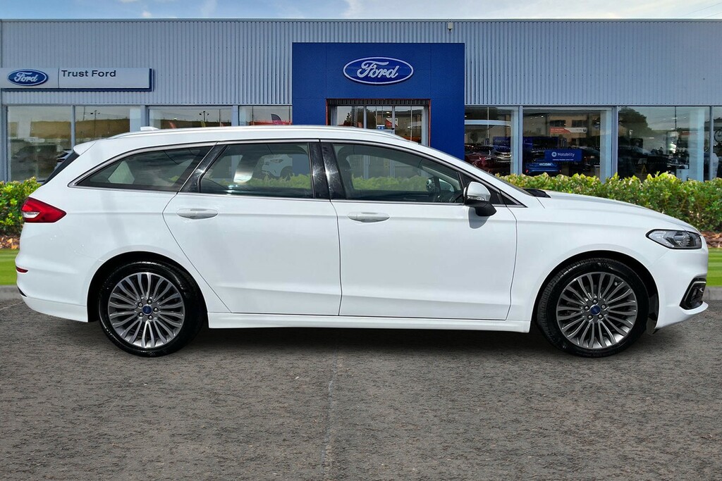 Ford Mondeo Titanium Edition White #3