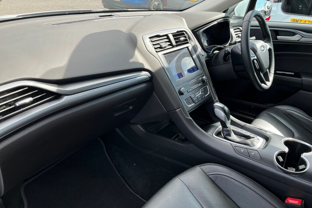 Ford Mondeo Estate St-line 2.0 Hybrid 187Ps Silver #18