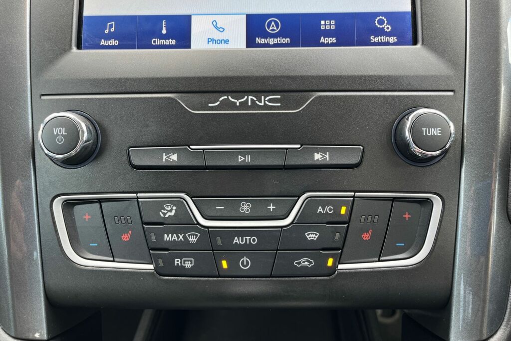 Ford Mondeo Estate St-line 2.0 Hybrid 187Ps Silver #31