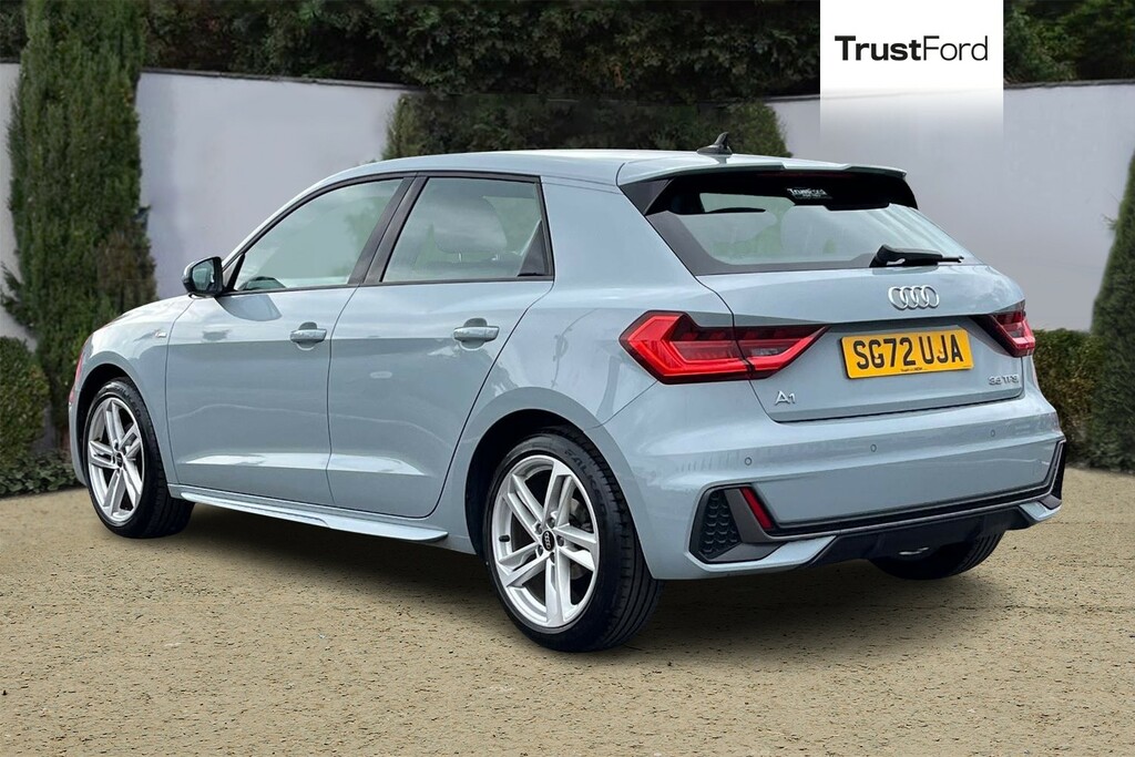Audi A1 1.5 Tfsi 35 S Line Sportback S Tronic E Grey #2