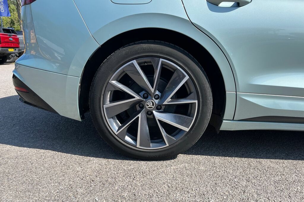 Skoda ENYAQ 132Kw 60 Edition 62Kwh Black #8