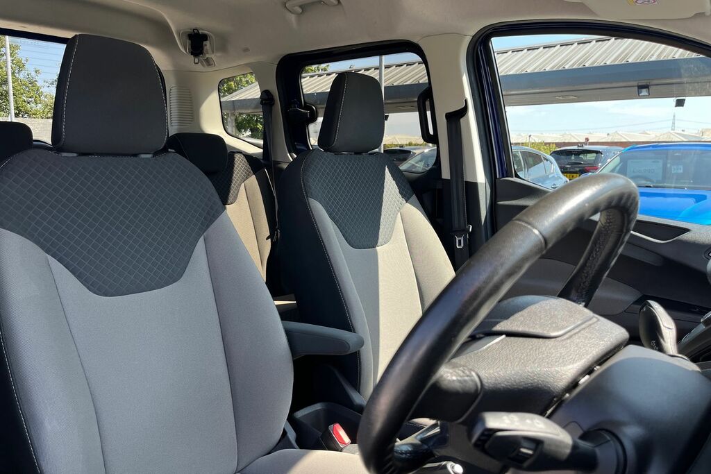 Ford Tourneo Courier 1.0 Ecoboost Titanium Mpv Euro 6 Blue #17