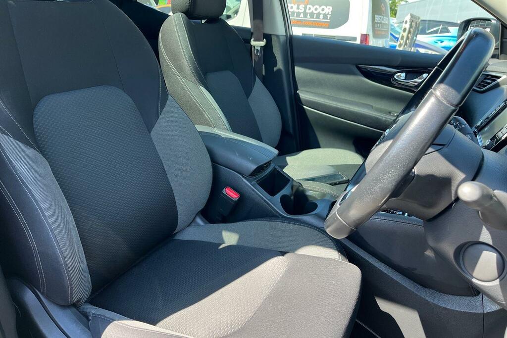 Nissan Qashqai Suv 1.5 Dci Acenta Premium Dct Euro 6 Ss Black #17
