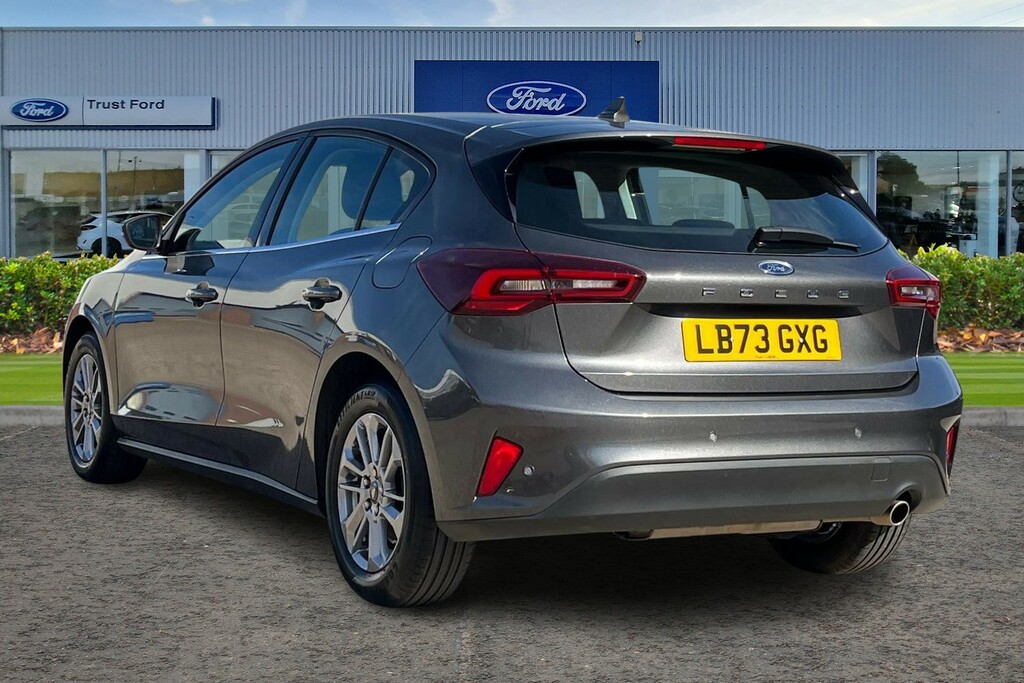 Ford Focus 1.0T Ecoboost Titanium Hatchback Grey #2
