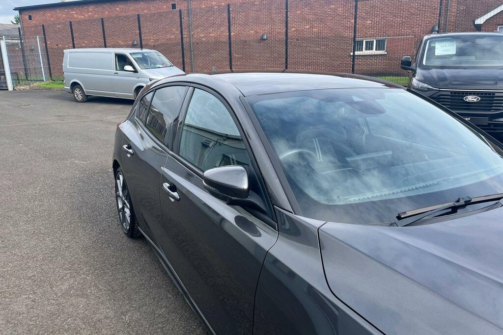 Ford Focus St-line Style 1.0L Ecoboost 125Ps Fwd 6 Spe Blue #23