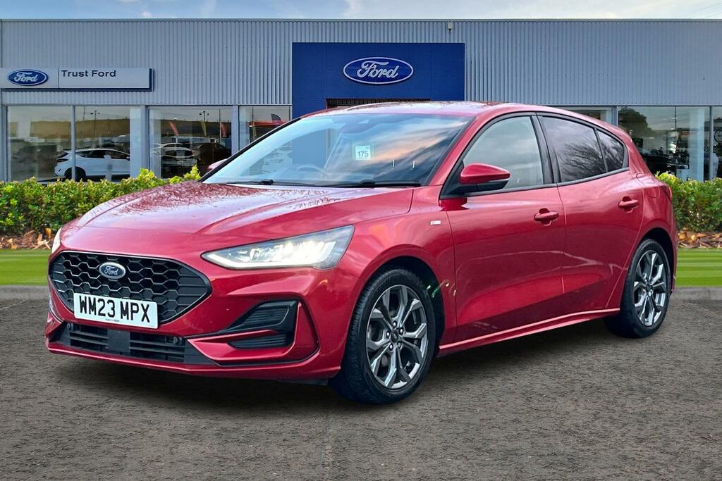 Ford Focus St-line Red #5