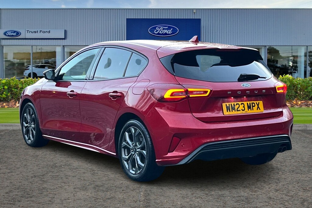 Ford Focus St-line Red #2