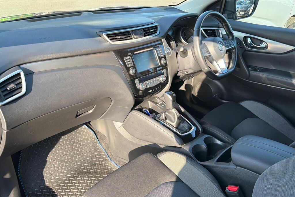 Nissan Qashqai 1.3 Dig-t 140Ps N-motion Silver #18