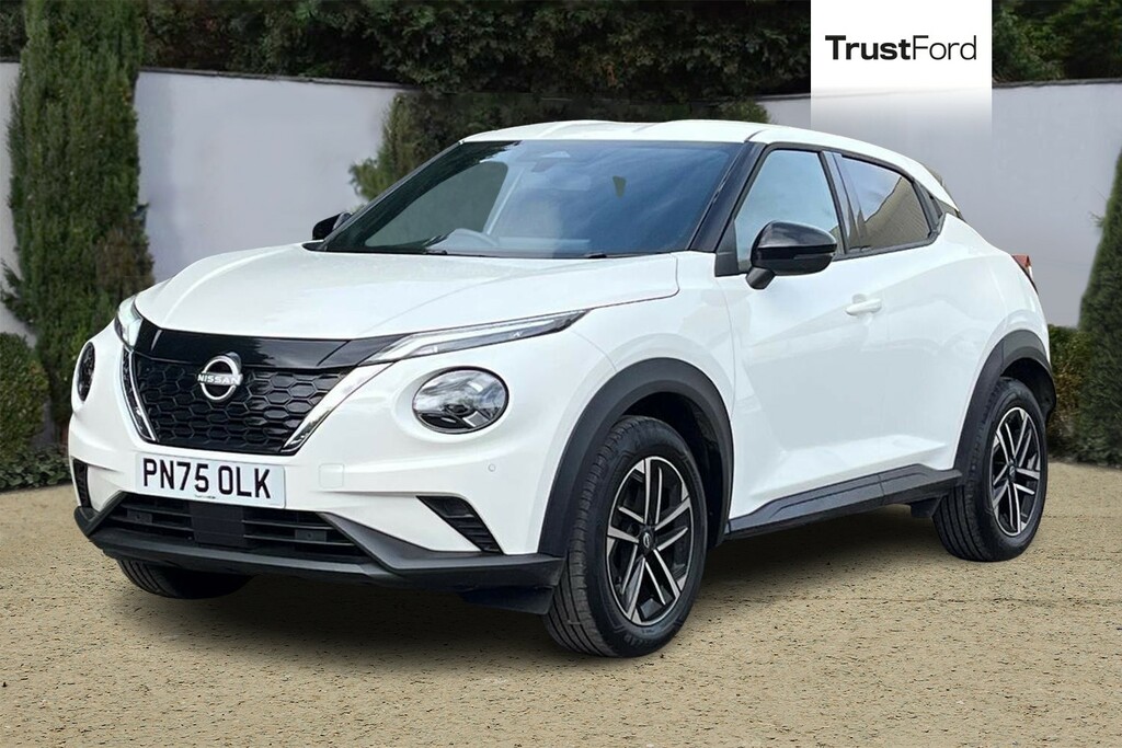 Nissan Juke N-connecta White #5