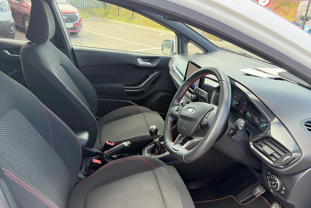 Ford Fiesta Ford Fiesta 1.0 Fiesta Trend T Silver #17