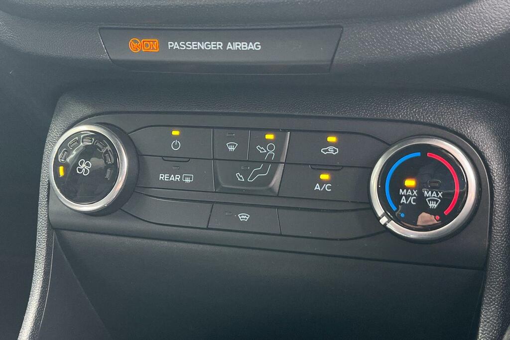 Ford Fiesta Ford Fiesta 1.0 Fiesta Trend T Silver #29