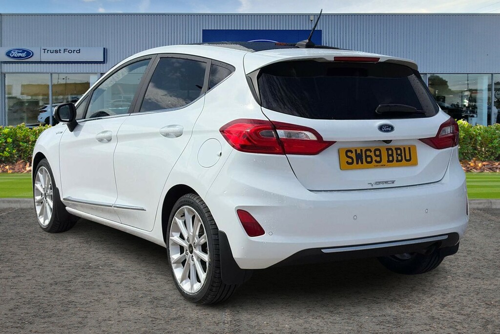 Ford Fiesta Vignale Standard White #2