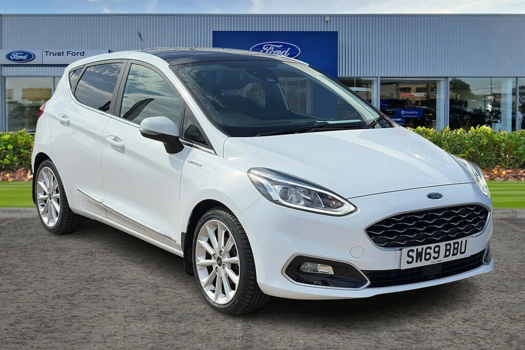 Ford Fiesta Vignale Standard White