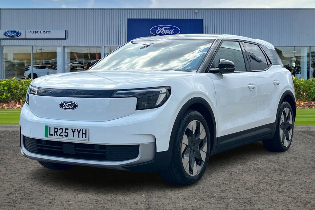 Ford Explorer Extended Range 77Kwh Premium Suv White #5