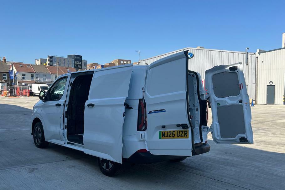Ford Transit Custom Trend White #6