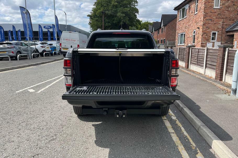 Ford Ranger Wildtrak Black #6