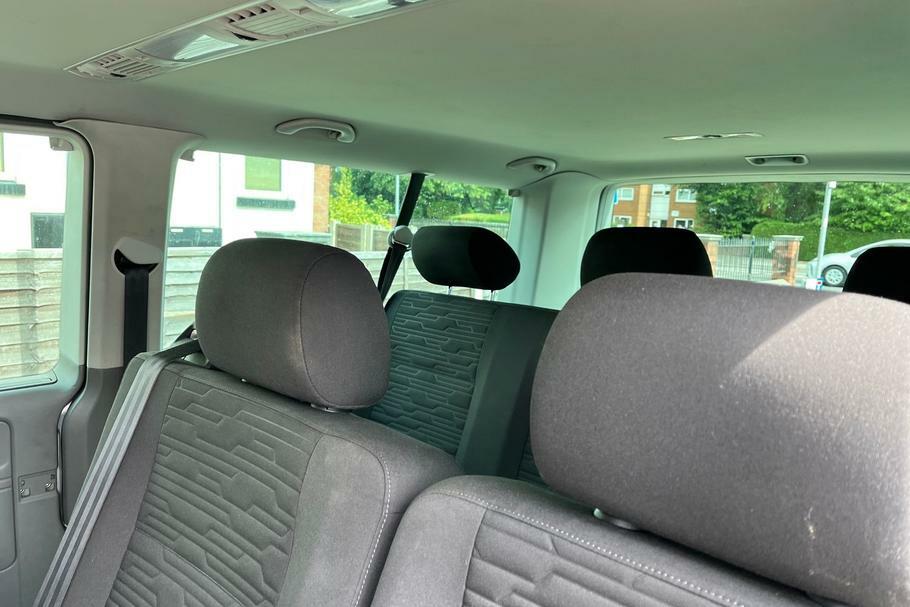 Volkswagen Transporter Shuttle T32 Lwb 2.0 Tdi 150Ps Se Minibus Dsg Silver #4