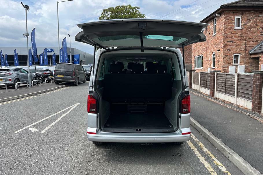 Volkswagen Transporter Shuttle T32 Lwb 2.0 Tdi 150Ps Se Minibus Dsg Silver #6