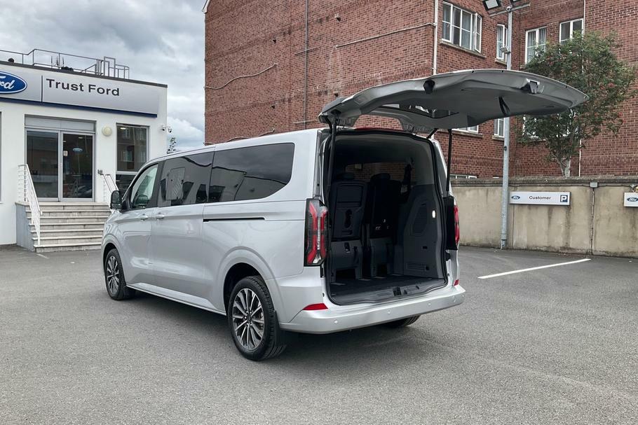 Ford Tourneo Custom 2.5 Phev 232Ps H1 Titanium 8 Seater Grey #7