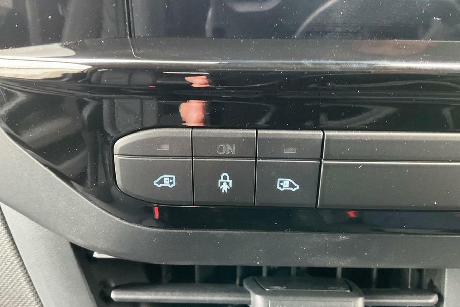 Ford Tourneo Custom 2.5 Phev 232Ps H1 Titanium 8 Seater Grey #26