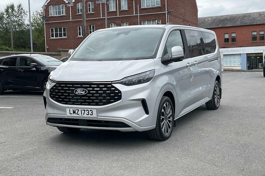Ford Tourneo Custom 2.5 Phev 232Ps H1 Titanium 8 Seater Grey #21