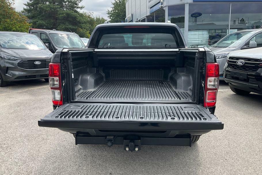 Ford Ranger Wildtrak Black #6