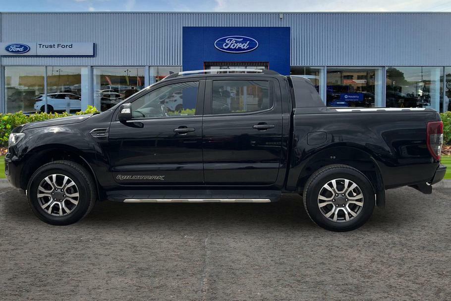 Ford Ranger Wildtrak Black #5